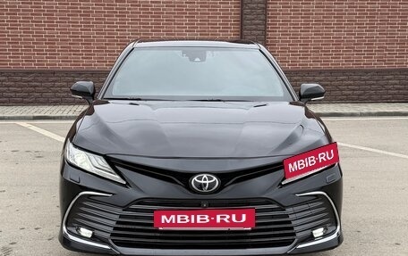 Toyota Camry, 2018 год, 2 380 000 рублей, 10 фотография