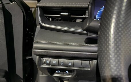 Toyota Camry, 2024 год, 4 600 000 рублей, 9 фотография