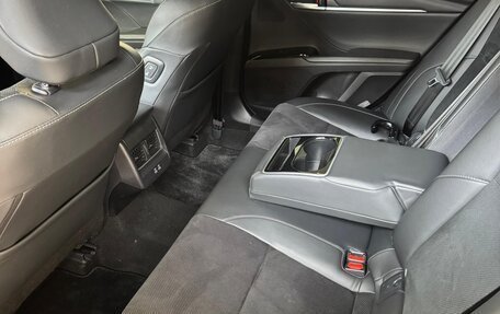 Toyota Camry, 2024 год, 4 600 000 рублей, 6 фотография