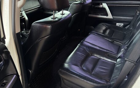 Toyota Land Cruiser 200, 2013 год, 3 985 000 рублей, 12 фотография