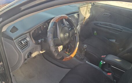 KIA Rio II, 2010 год, 580 000 рублей, 2 фотография