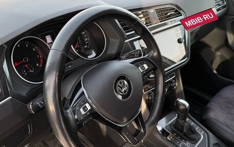 Volkswagen Tiguan II, 2020 год, 2 380 000 рублей, 4 фотография