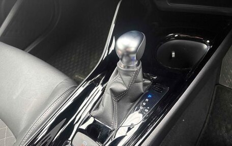 Toyota C-HR I рестайлинг, 2023 год, 1 639 099 рублей, 14 фотография