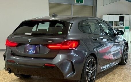 BMW 1 серия, 2023 год, 1 699 099 рублей, 5 фотография