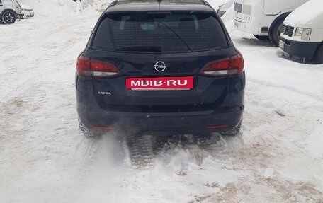 Opel Astra K, 2018 год, 1 150 000 рублей, 3 фотография