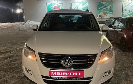 Volkswagen Tiguan I, 2009 год, 1 000 000 рублей, 11 фотография