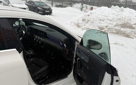 Mercedes-Benz CLA, 2019 год, 3 400 000 рублей, 8 фотография