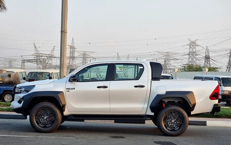 Toyota Hilux VIII, 2025 год, 7 400 000 рублей, 6 фотография