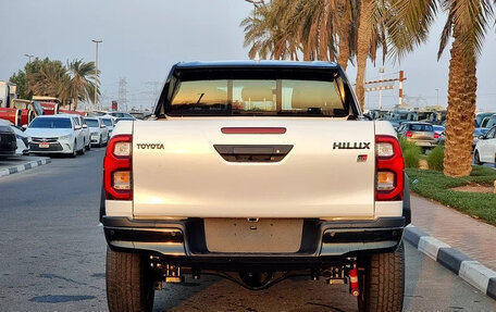 Toyota Hilux VIII, 2025 год, 7 400 000 рублей, 4 фотография