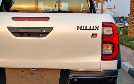 Toyota Hilux VIII, 2025 год, 7 400 000 рублей, 13 фотография