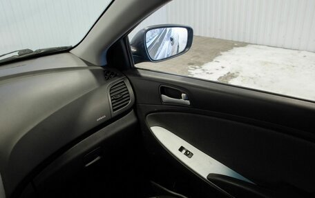 Hyundai Solaris II рестайлинг, 2011 год, 760 000 рублей, 35 фотография