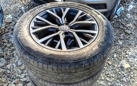 Volkswagen Tiguan II, 2017 год, 1 700 000 рублей, 9 фотография