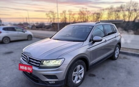 Volkswagen Tiguan II, 2017 год, 1 700 000 рублей, 2 фотография