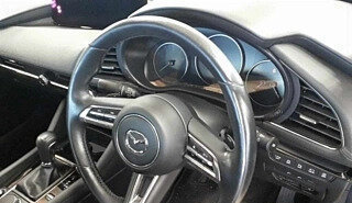 Mazda 3, 2022 год, 1 700 000 рублей, 2 фотография