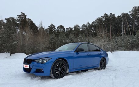 BMW 3 серия, 2018 год, 2 400 000 рублей, 3 фотография