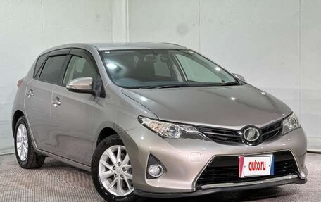 Toyota Auris II, 2014 год, 1 100 000 рублей, 3 фотография