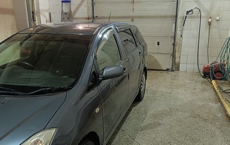 Toyota Wish II, 2003 год, 715 000 рублей, 11 фотография