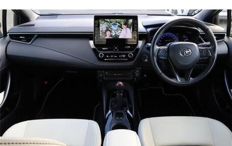 Toyota Corolla, 2022 год, 1 850 000 рублей, 2 фотография