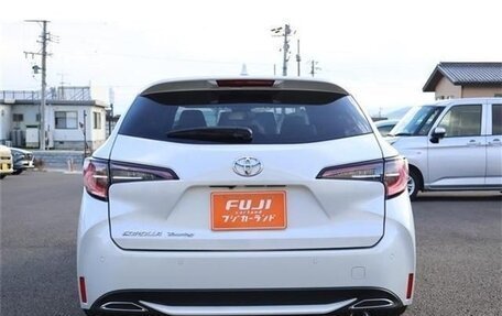 Toyota Corolla, 2022 год, 1 850 000 рублей, 3 фотография