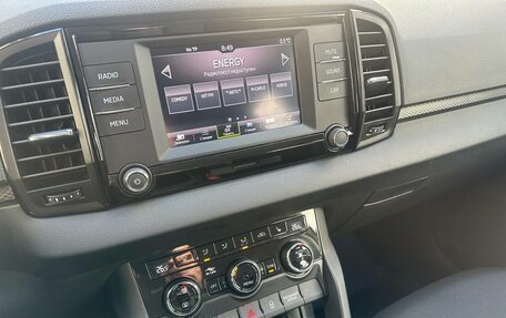 Skoda Karoq I, 2020 год, 2 400 000 рублей, 14 фотография