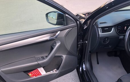 Skoda Octavia, 2019 год, 1 880 000 рублей, 10 фотография