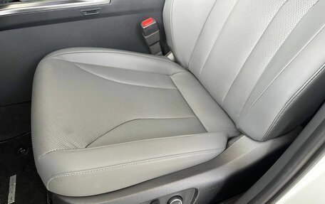 Toyota RAV4, 2025 год, 5 199 000 рублей, 10 фотография