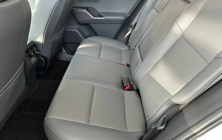 Toyota RAV4, 2025 год, 5 199 000 рублей, 18 фотография