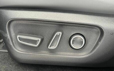 Toyota RAV4, 2025 год, 5 199 000 рублей, 15 фотография