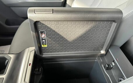 Toyota RAV4, 2025 год, 5 199 000 рублей, 27 фотография