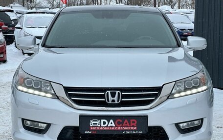 Honda Accord IX рестайлинг, 2013 год, 1 899 000 рублей, 2 фотография