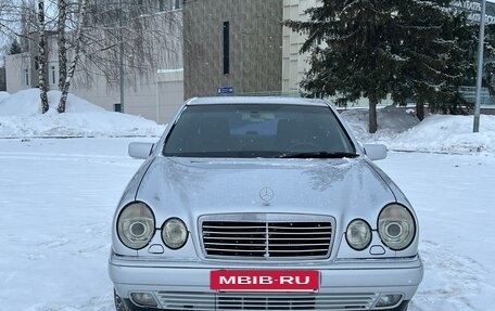 Mercedes-Benz E-Класс, 1996 год, 570 000 рублей, 5 фотография