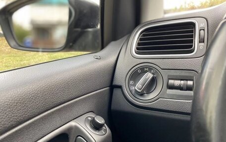 Volkswagen Polo VI (EU Market), 2015 год, 850 000 рублей, 5 фотография