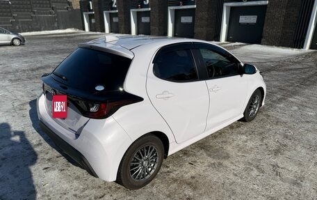 Toyota Yaris, 2021 год, 1 510 000 рублей, 4 фотография