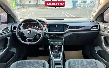 Volkswagen T-Cross I, 2021 год, 1 170 449 рублей, 9 фотография