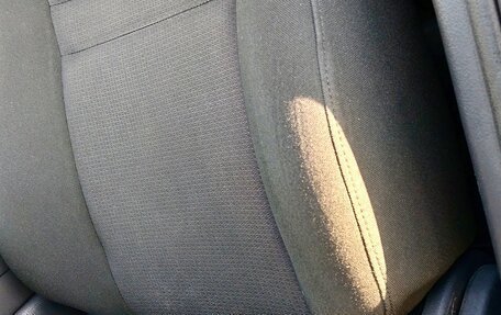 Toyota Avensis III рестайлинг, 2006 год, 850 000 рублей, 14 фотография