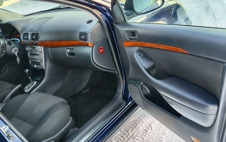 Toyota Avensis III рестайлинг, 2006 год, 850 000 рублей, 24 фотография