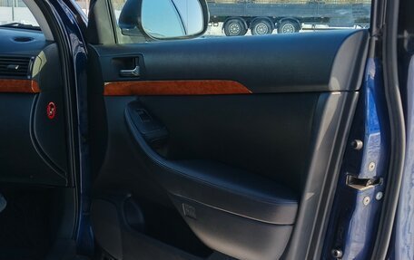 Toyota Avensis III рестайлинг, 2006 год, 850 000 рублей, 25 фотография