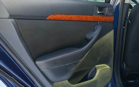 Toyota Avensis III рестайлинг, 2006 год, 850 000 рублей, 32 фотография