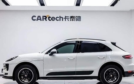 Porsche Macan I рестайлинг, 2021 год, 5 990 000 рублей, 2 фотография