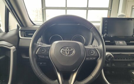 Toyota RAV4, 2019 год, 2 650 000 рублей, 11 фотография