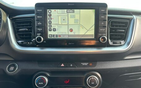 KIA Stonic, 2020 год, 1 235 000 рублей, 9 фотография