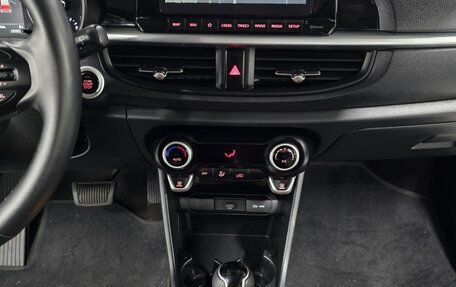 KIA Stonic, 2022 год, 1 171 000 рублей, 12 фотография