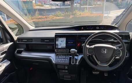 Honda Stepwgn IV, 2021 год, 2 098 000 рублей, 6 фотография