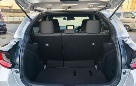Toyota Yaris, 2025 год, 1 450 000 рублей, 8 фотография