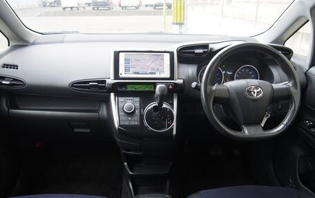 Toyota Wish II, 2013 год, 1 300 000 рублей, 2 фотография