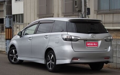 Toyota Wish II, 2013 год, 1 300 000 рублей, 3 фотография