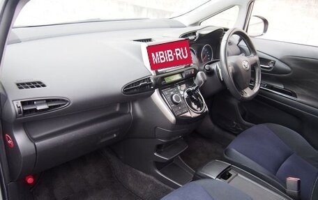 Toyota Wish II, 2013 год, 1 300 000 рублей, 8 фотография