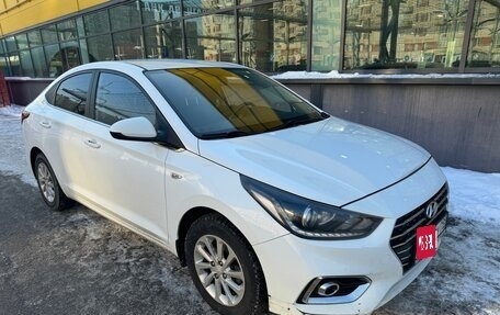 Hyundai Solaris II рестайлинг, 2019 год, 1 100 000 рублей, 4 фотография