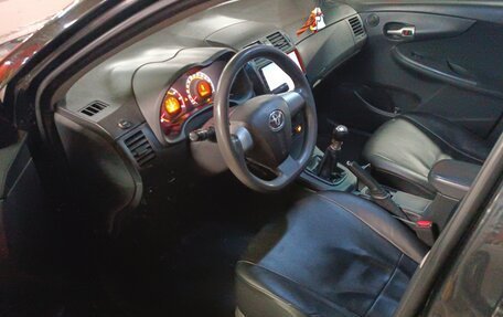 Toyota Corolla, 2011 год, 780 000 рублей, 14 фотография