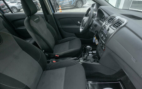 Renault Logan II, 2019 год, 997 000 рублей, 17 фотография